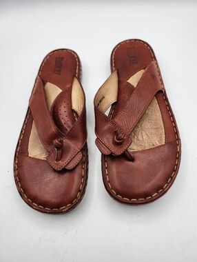 Born Brown Leather Thong Sandals 8